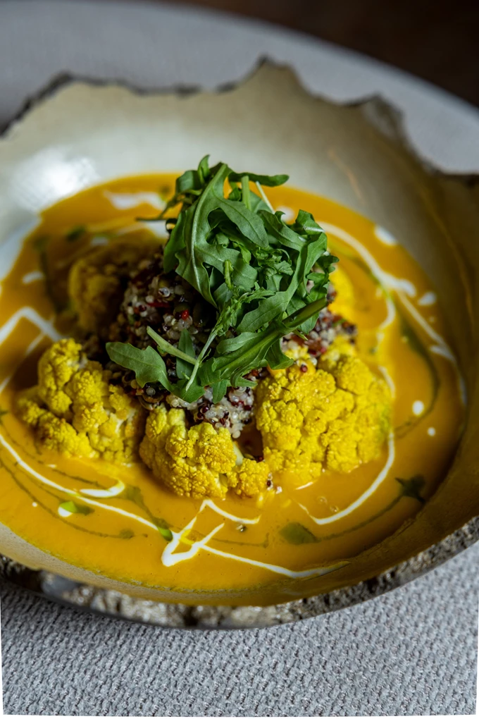 Το μπιστρό 'Yphes' στο κέντρο της Αθήνας 14