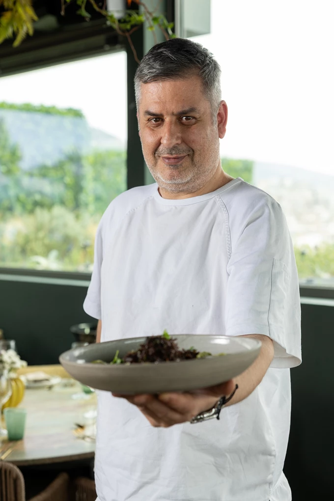 10 Urban Roof Athens Restaurant Στέφανος Κολυμάδης