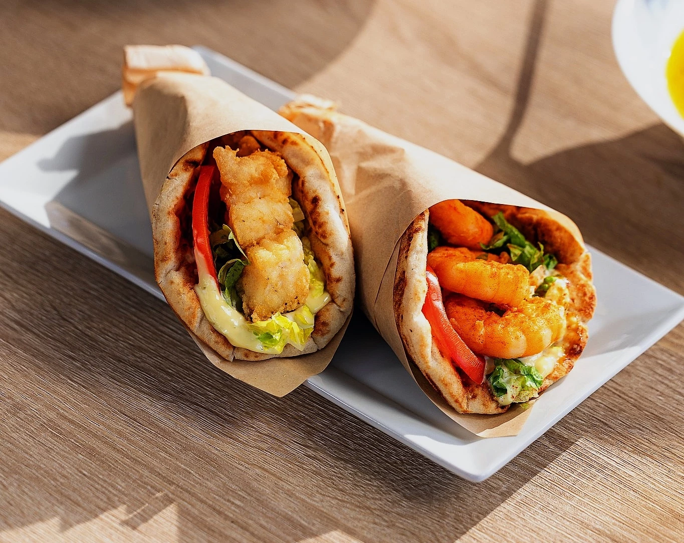 Σουβλάκι με ψάρι ημέρας και άλλες θαλασσινές συγκινήσεις, στου Ρέντη