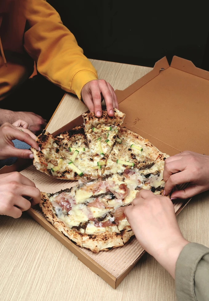 Mozzart Pizza
