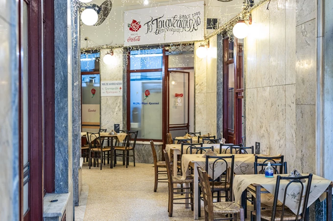 Ταράτσες, κήποι και αυλές στο κέντρο της Αθήνας για νόστιμο summer in the city - εικόνα 33