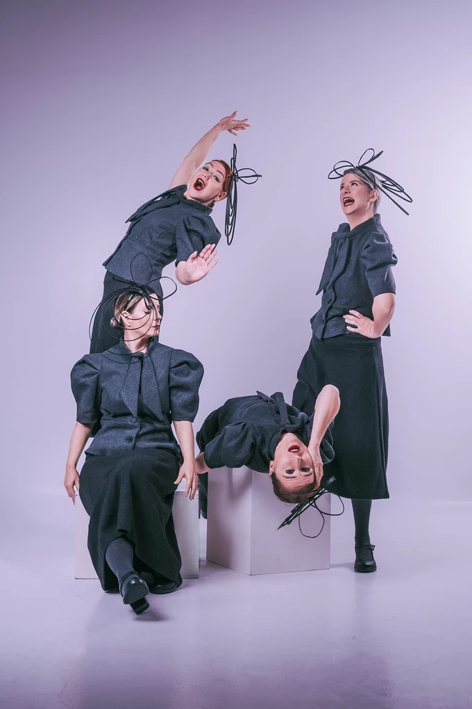 Δεσποινίς Μαργαρίτα Θεατρική Ομάδα Κωφών Τρελά Χρώματα