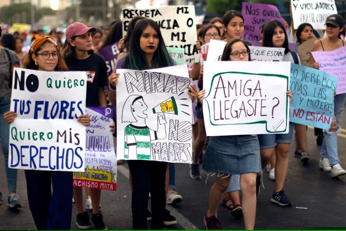 γυναίκες συγγραφείς Λατινική Αμερική, βία, φεμινισμός