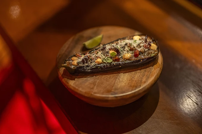 Το εστιατόριο Smoku και το Tasting Room by Smoku από τον Δημήτρη Κατριβέση στην Αθήνα 24