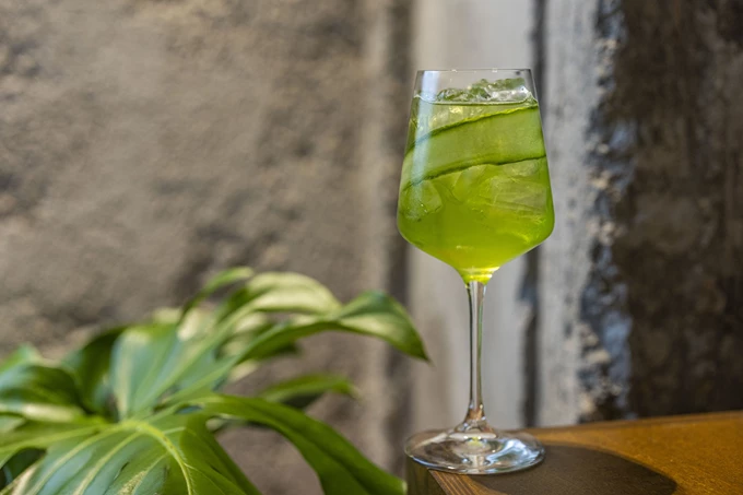 Το wine bar / σπριτζερία Méthe στον Πειραιά 16