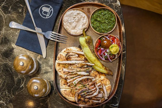 Ο γύρος στο BurntBone