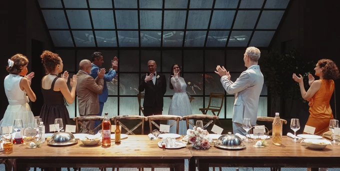 Μέχρι να σβήσουν τ’ άστρα