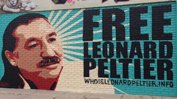 Ελευθερώστε τον Leonard Peltier