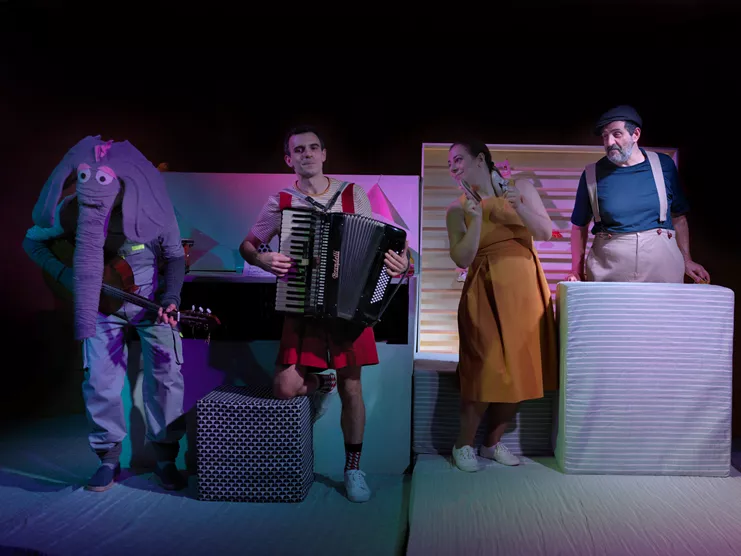 Ένας ελέφαντας στο δωμάτιο