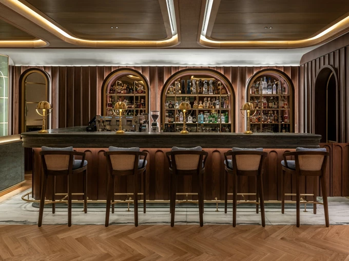 New Moon: O Αλέξανδρος Χριστόπουλος για πρώτη φορά στο Bagatelle Athens 2