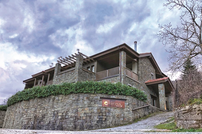 Kastanea House and Bar Ξενοδοχεία