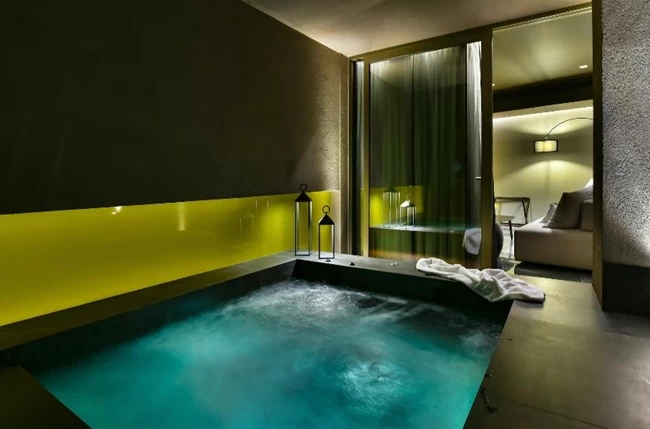 Nikiou Suites