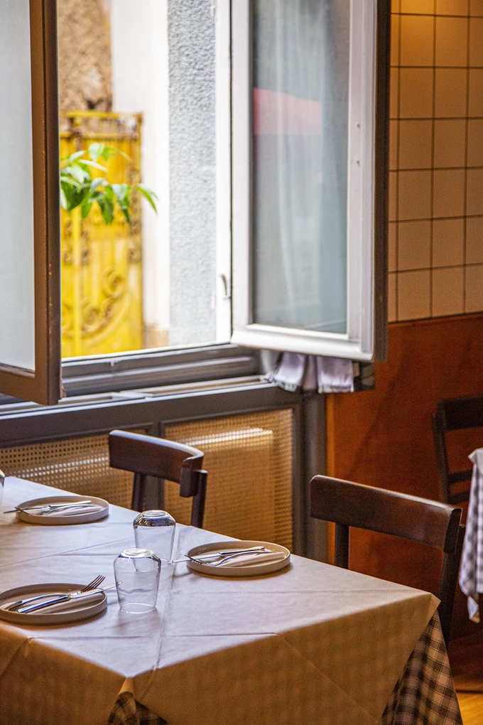 Η Τύπου Ταβέρνα στο Παγκράτι 1