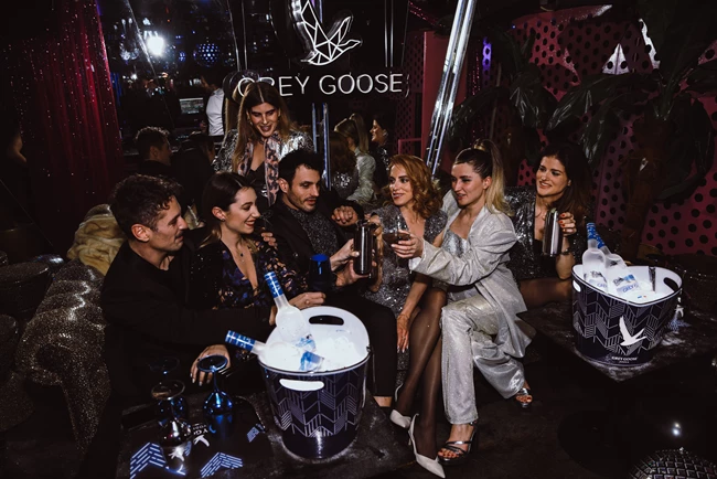 Cinderella Disco Noir Grey Goose