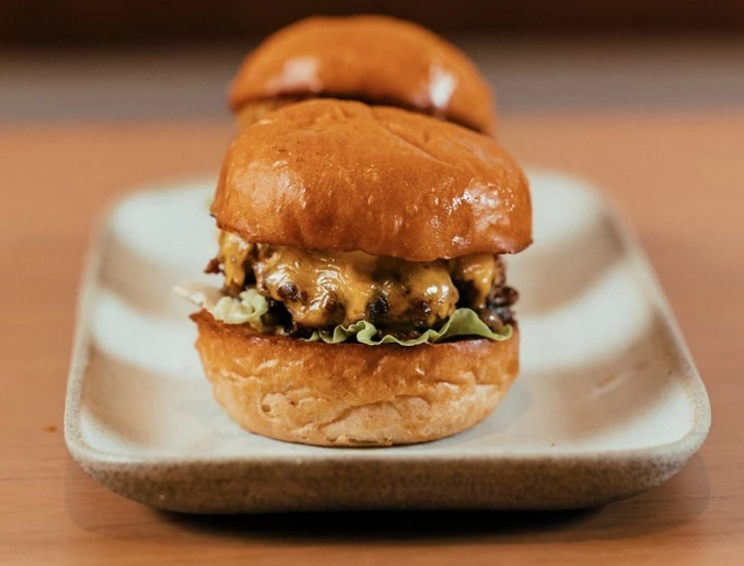 Lobby Burger Lounge Electra Metropolis