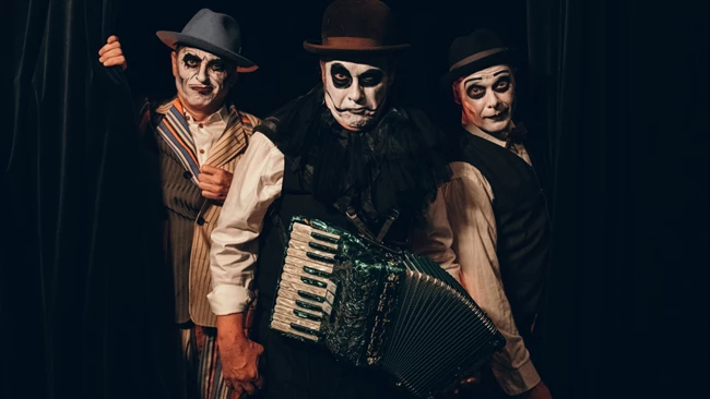 Tiger Lillies