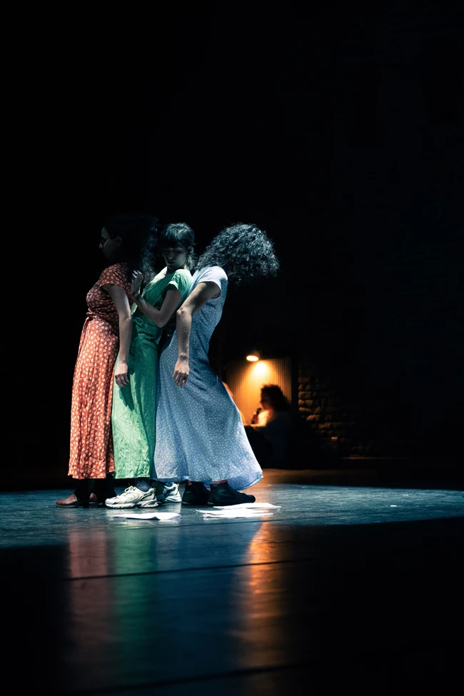 Mother by Noor Abed, performance view, Kaaistudio's, Brussels 2022 (1)-min