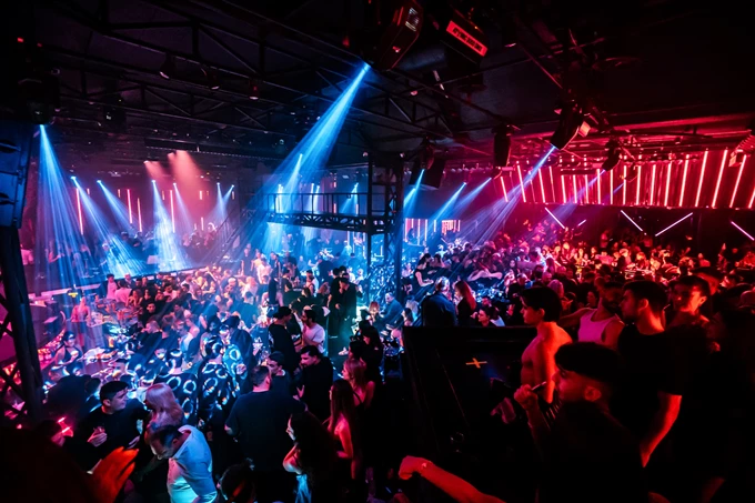 Smash’n Bun και Lohan X στήνουν το πιο ανατρεπτικό απογευματινό πάρτι της Αθήνας 1