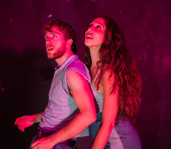 Πιρούνια σε ακριβά σπορτέξ