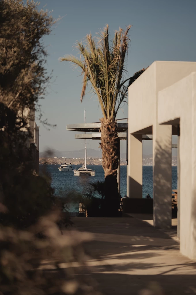 Crios Beach Bar & Restaurant 7