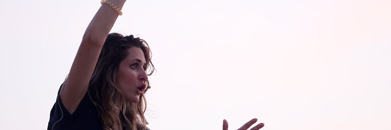 Με πολύ θέατρο και με μια μεγάλη έκθεση μας υποδέχεται το Ίδρυμα Μιχάλης Κακογιάννης - εικόνα 2