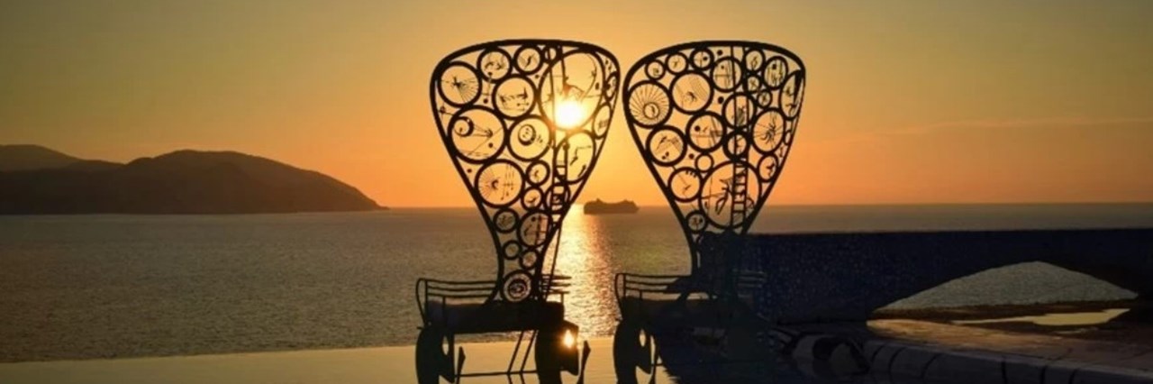 Ο Αντώνης Ρέμος ξεσηκώνει το "Pathos" - εικόνα 2