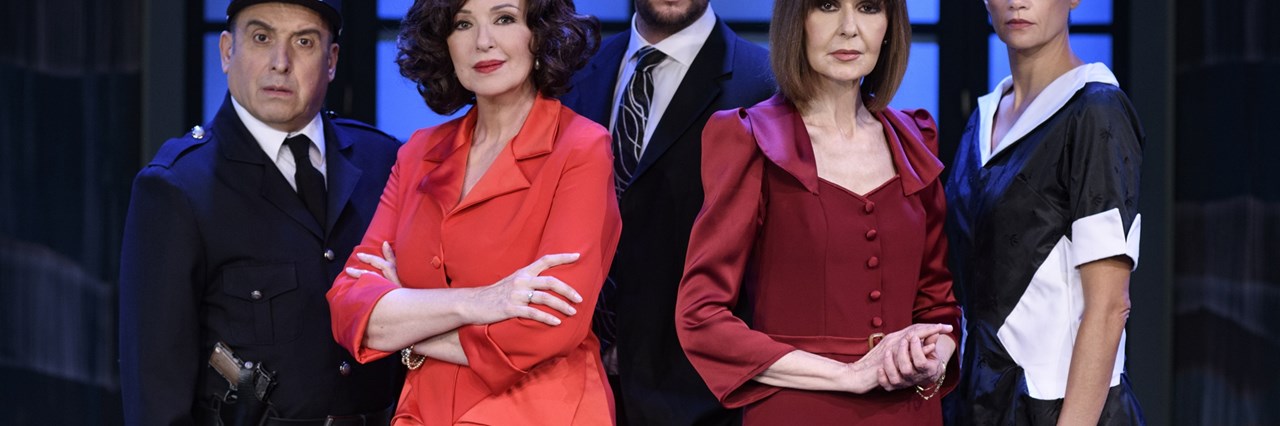 Πρώτες φωτογραφίες από τη "Στέλλα με τα κόκκινα γάντια" στο Θέατρο Τέχνης - εικόνα 8