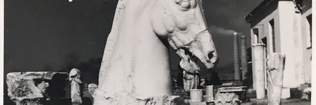 Ένα επιβλητικό γλυπτό στολίζει το Ελληνικό - εικόνα 2