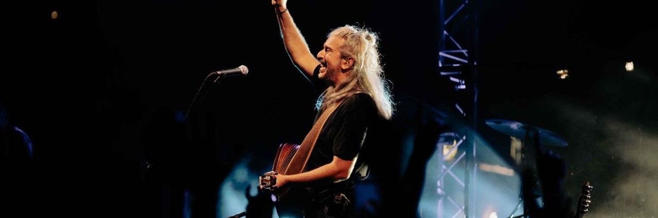 O Γιάννης Αγγελάκας & οι 100°C φέρνουν την Τεχνόπολη σε... θερμοκρασία βρασμού - εικόνα 2