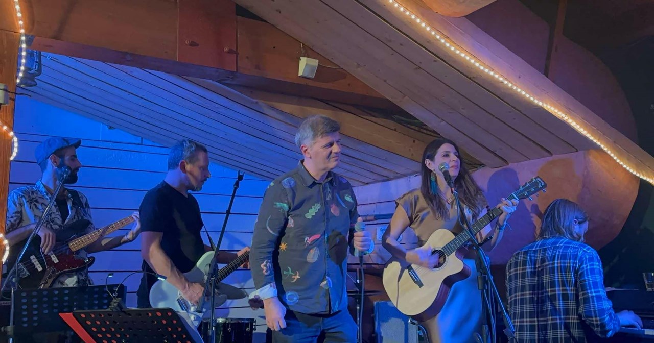 Η ομάδα Nefelopetra επιστρέφει με την παράσταση "Maskaráta" - εικόνα 1