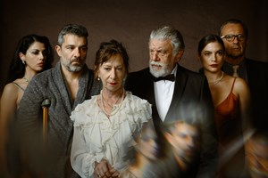 Η Σοφία Μαραθάκη θα σκηνοθετήσει τη "Βεγγέρα" του Ηλία Καπετανάκη στο Εθνικό - εικόνα 1