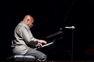 Η Εθνική Συμφωνική Ορχήστρα και η Χορωδία της ΕΡΤ στο Μέγαρο - εικόνα 1