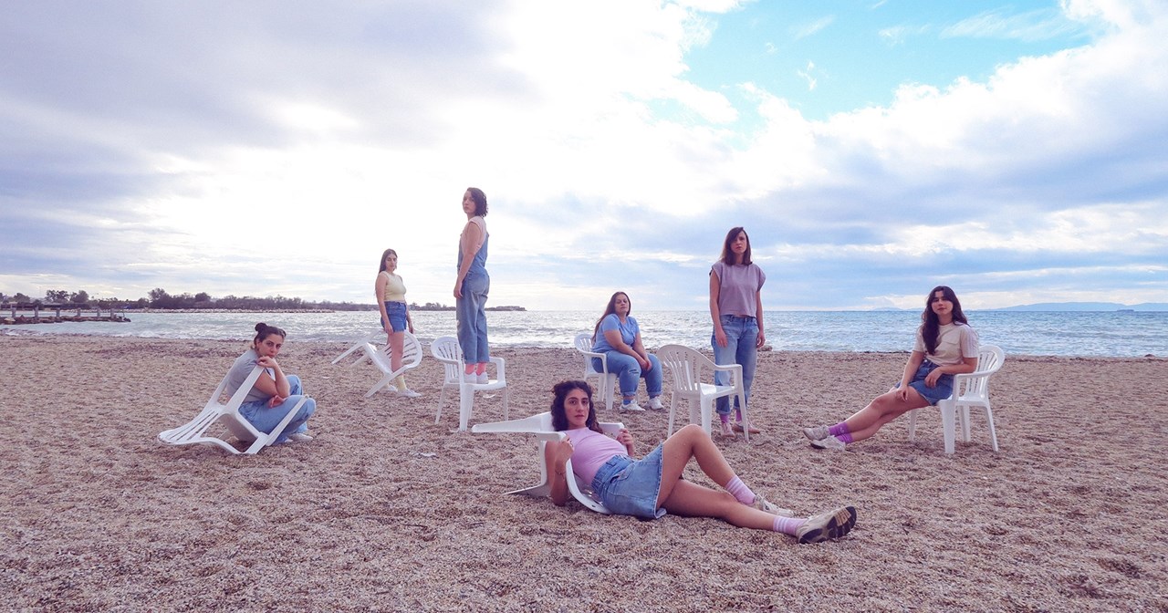 "Η αδράνεια θα μας χρεωθεί": Η Σοφία Κόκκαλη μιλά για τον "Βυσσινόκηπο" του Εθνικού Θεάτρου - εικόνα 7