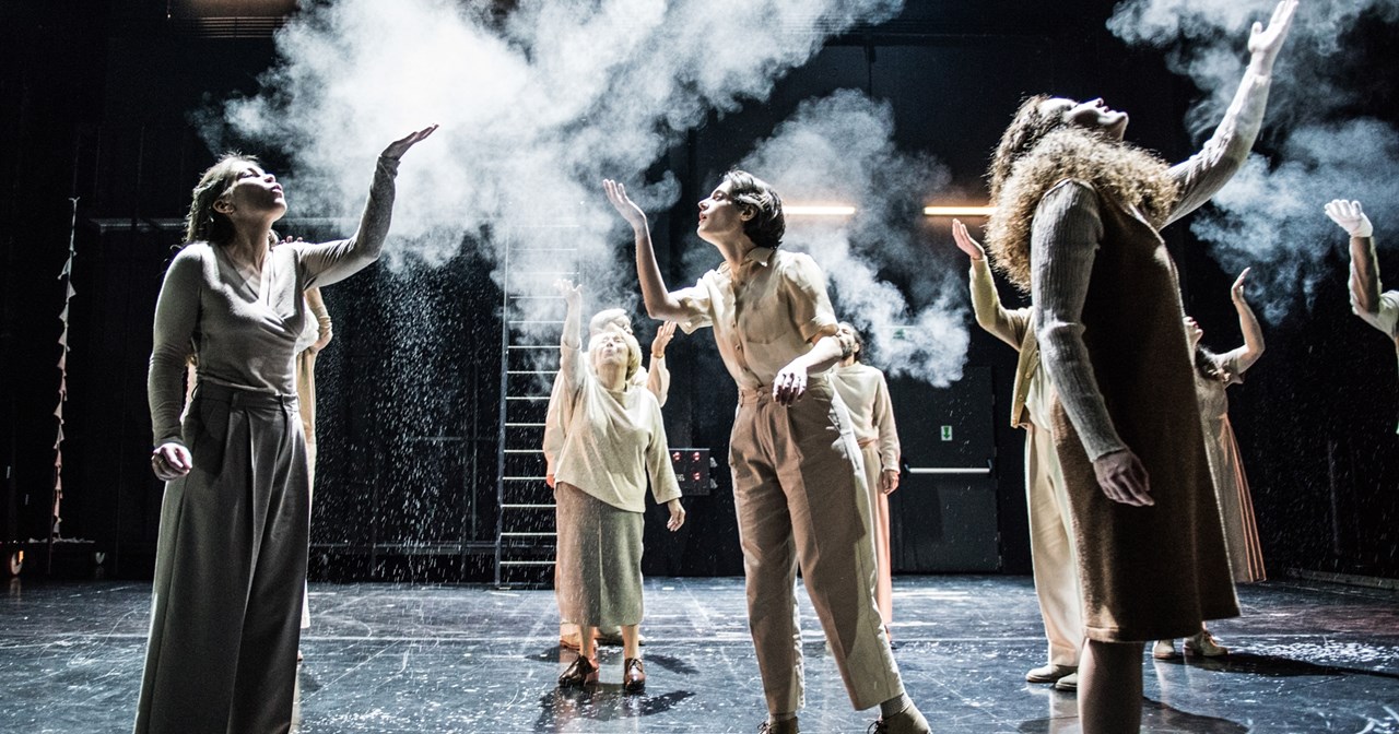 "Ένας εχθρός του λαού": Η Γεωργία Μαυραγάνη σκηνοθετεί Ίψεν - εικόνα 3