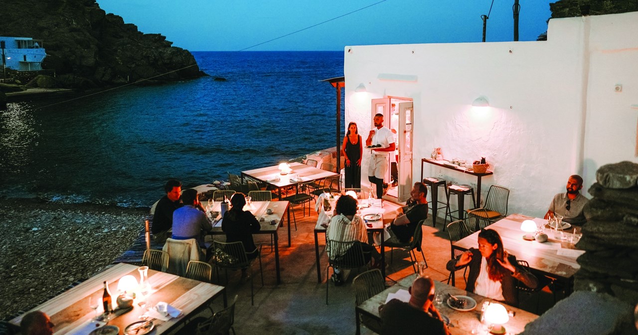 Που τρώμε καλά στη Σίφνο; Ένα γαστρονομικό τουρ στο νησί - Athinorama.gr
