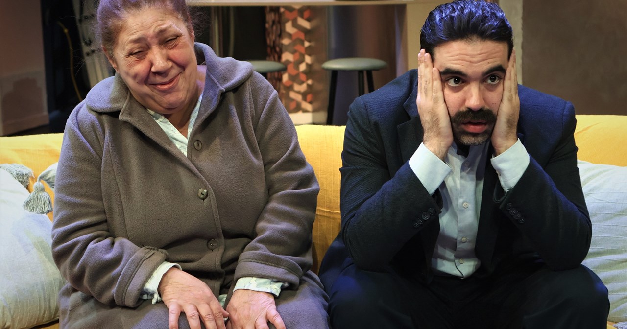 "Μακριά από παιδιά": Τελευταίες παραστάσεις για το έργο του Γιωργή Τσουρή - εικόνα 2