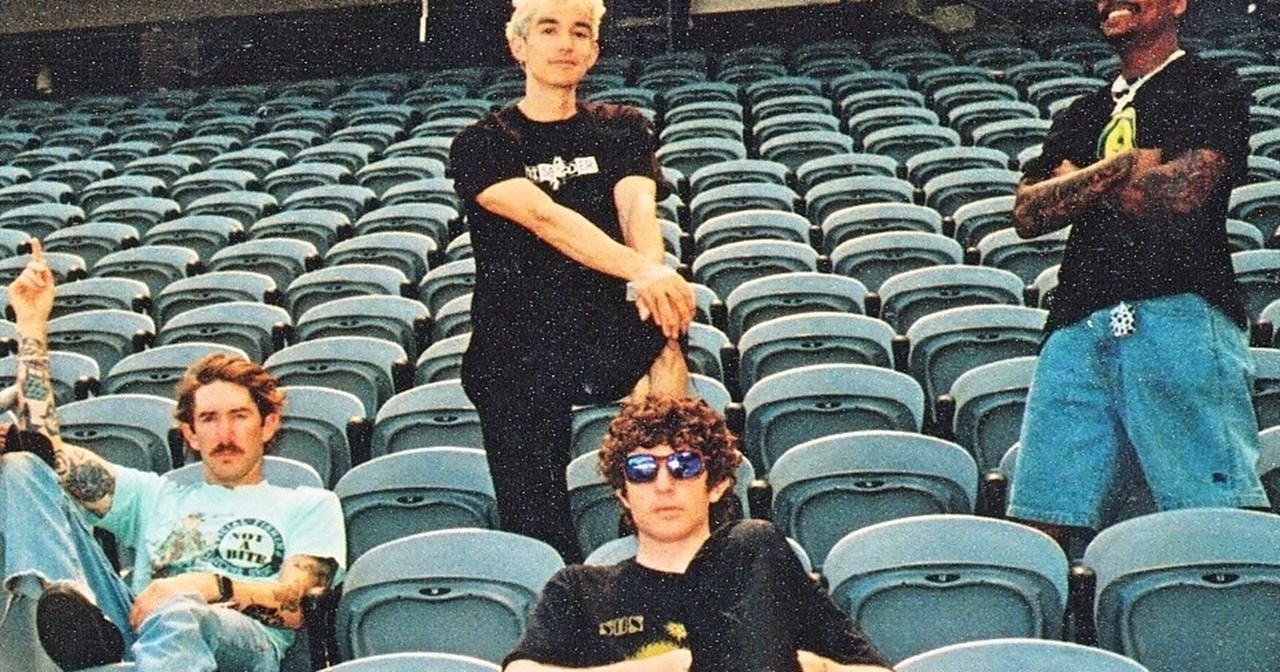 Ο D3lta φτιάχνει μια playlist για όσους νιώθουν "Lonely Together" - και όχι μόνο - εικόνα 1