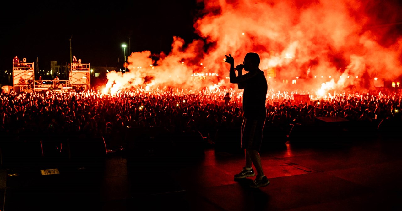 "Κατά βάθος όλοι ζούμε σε ταινίες": Ένα αφιέρωμα στο σινεμά του ΛΕΞ από το Cinobo - εικόνα 1