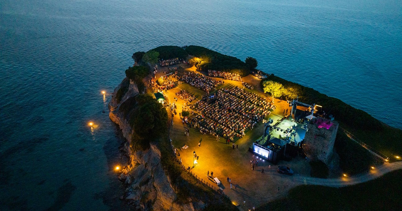 Η ANNA κατακτά το Bolivar - εικόνα 1