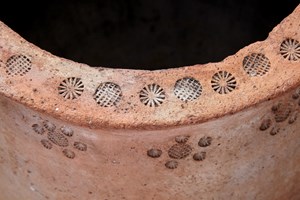 Γνωρίστε την πλούσια ιστορία της Χίου μέσα από τη νέα περιοδική έκθεση στο Βυζαντινό & Χριστιανικό Μουσείο - εικόνα 2