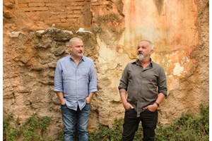 Μιχάλης Ρακιντζής και Κώστας Χαριτοδιπλωμένος σε ένα anti-aging πρόγραμμα - εικόνα 1