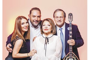 Γνήσιο λαϊκό γλέντι στο "Περιβόλι του Ουρανού" - εικόνα 4