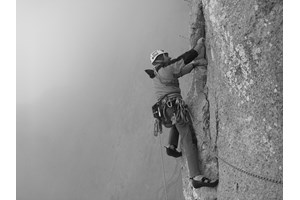 Που σκαρφαλώνουμε στην Αθήνα: Τα climbing gyms και οι αναρριχητικές πίστες της πόλης - εικόνα 2