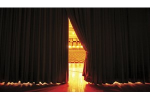 Η ομάδα Disarters μας συστήνεται με μια δική της ανάγνωση στις "Δούλες" του Ζαν Ζενέ - εικόνα 6