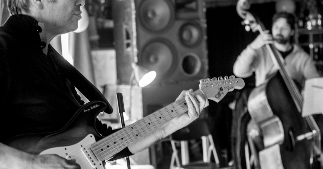 Πελόμα Μποκιού: Πέθανε ο Τάκης Μαρινάκης - Ο ντράμερ του θρυλικού συγκροτήματος του Βλάσση Μπονάτσου - εικόνα 1