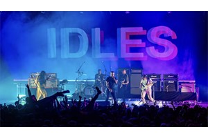 Οι Idles στο Plisskën Festival: Ο χορός ως πράξη αντίστασης - εικόνα 6