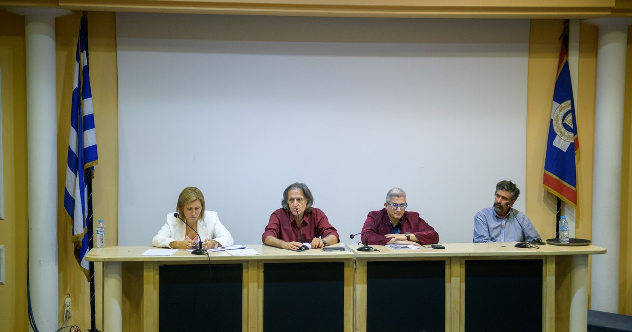 Συνεχίζει να διχάζει η "ποσόστωση" του ελληνόφωνου τραγουδιού: μουσικοί, ραδιοφωνικοί παραγωγοί και σκηνοθέτες μιλούν στο "α" - εικόνα 3