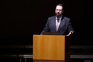 Tο 2025 ανακηρύσσεται έτος Μίκη Θεοδωράκη - εικόνα 1