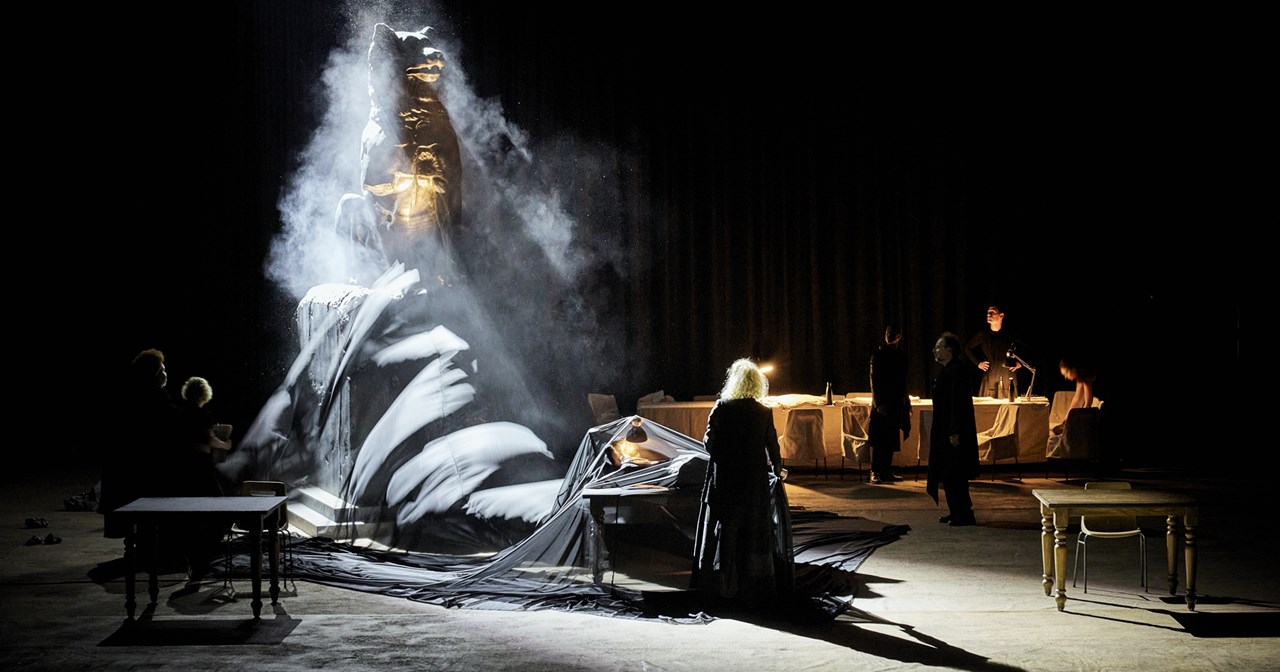 "Hecuba, not Hecuba": Στην Επίδαυρο η παράσταση του αντισυμβατικού Τιάγκο Ροντρίγκες που πλέκει το μύθο με μια αληθινή ιστορία - εικόνα 4