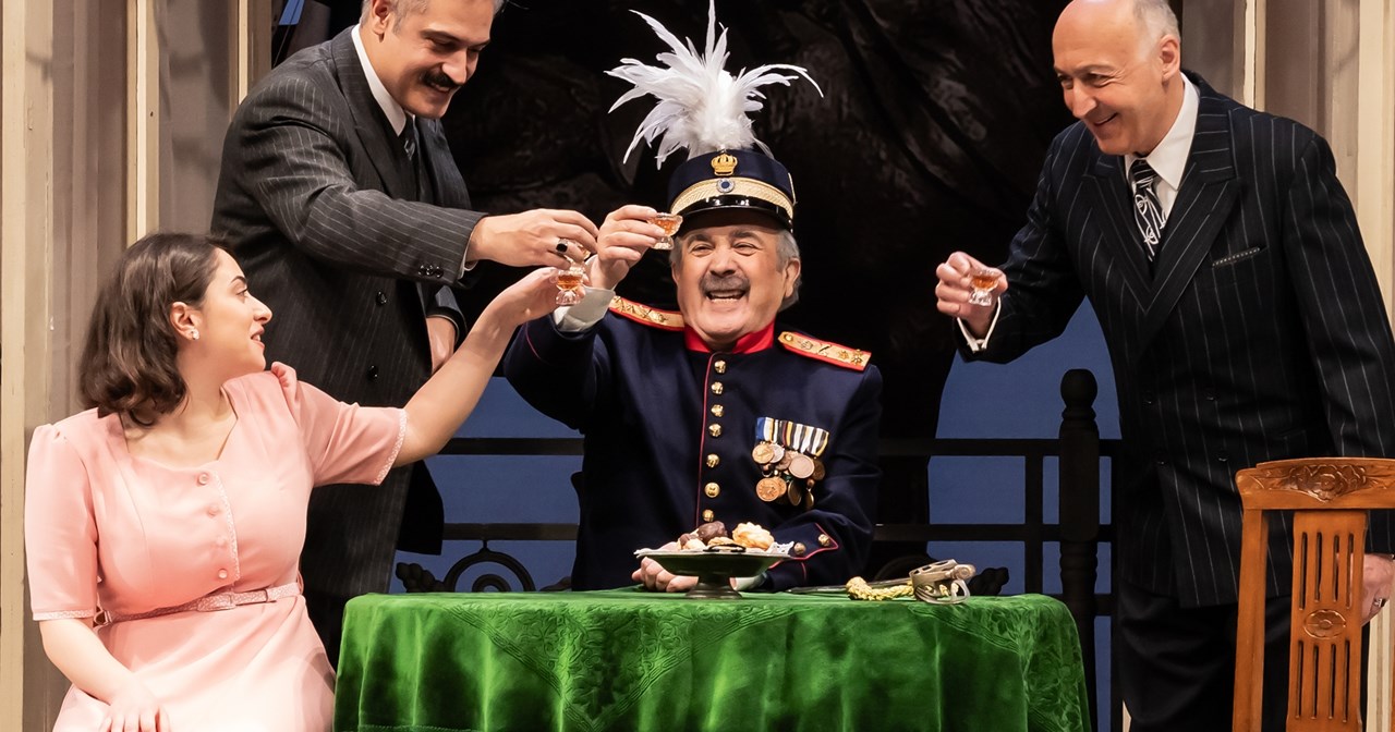 "Το ψέμα" κάτω από... τ’ αστέρια στην ταράτσα του Λαμπέτη - εικόνα 1